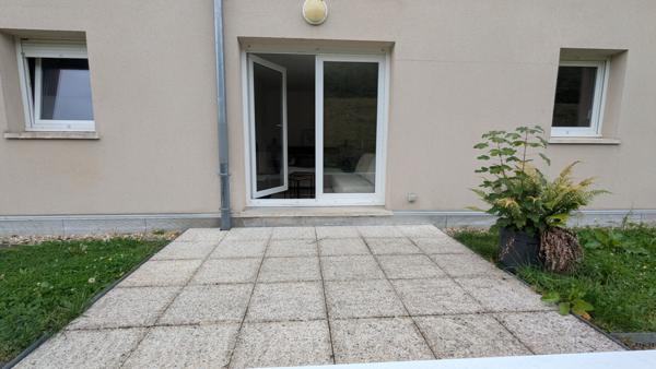 Studio à vendre à Louviers ? 31 m² meublé avec terrasse, parking et cave
