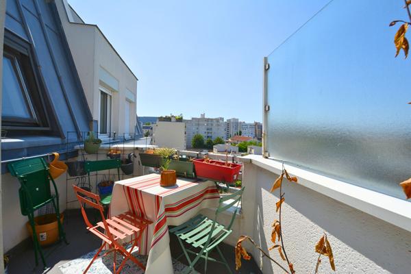 Appartement Le Kremlin Bicetre 3 pièce(s) 58.89 m2