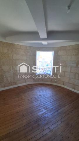 idéalement bien placé en centre ville