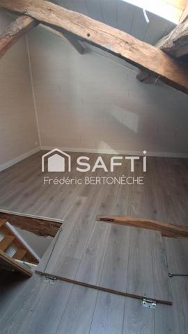 idéalement bien placé en centre ville