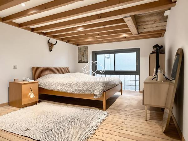 Exclusivité – LYON 6 – Loft (60 m2) – Caves