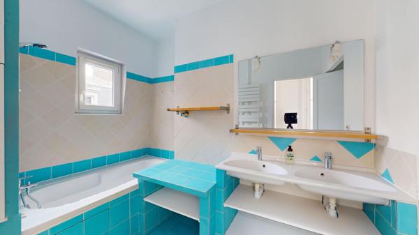 ASNIERES SUR SEINE : appartement de 4 pièces (100 m²) à louer