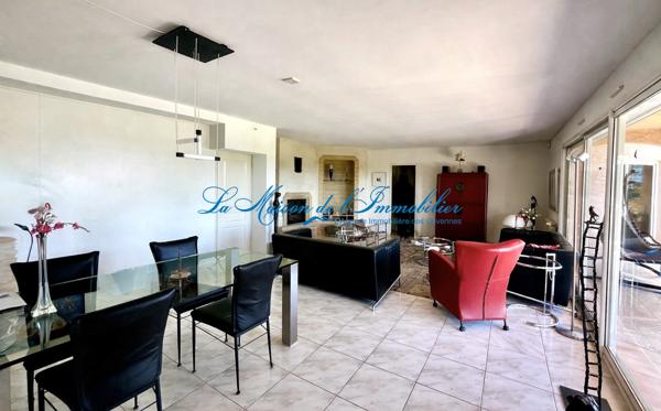 Maison type F6 avec piscine, double garage sur 5144m² de terrain