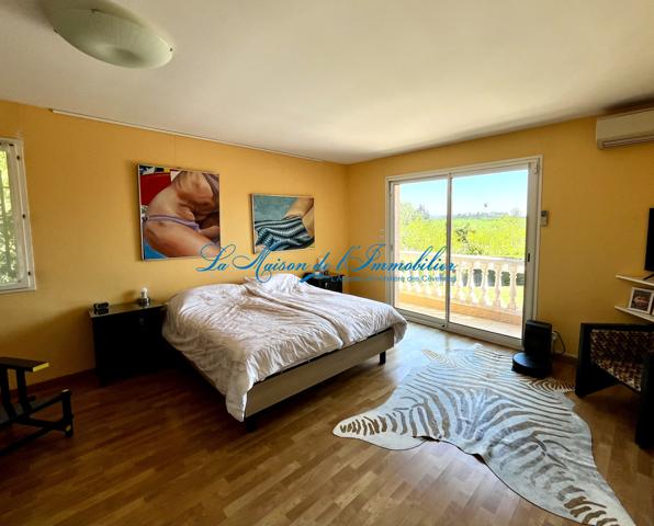 Maison type F6 avec piscine, double garage sur 5144m² de terrain