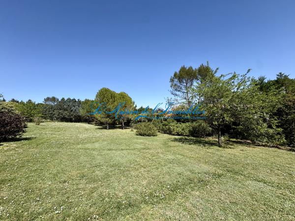 Maison type F6 avec piscine, double garage sur 5144m² de terrain