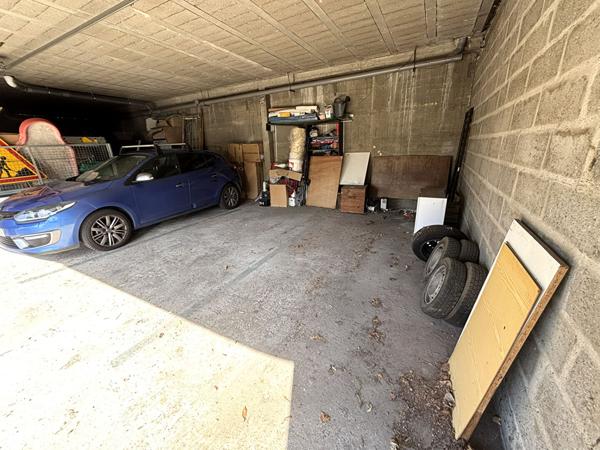 PARKING BOX - CONFLANS SAINTE HONORINE proche gare