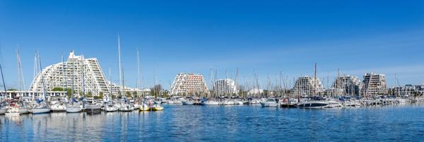 HERAULT (34) LA GRANDE MOTTE (34) Fonds de commerce à vendre boutique/magasin activité traiteur emplacement N°1.