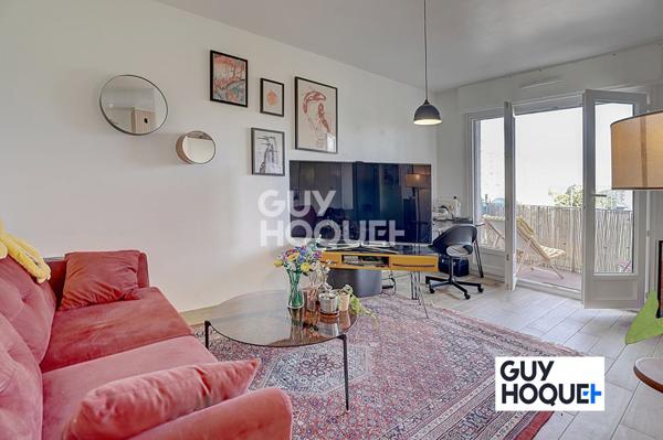 METRO GRATTE-CIEL- APPARTEMENT 2 PIECES 42 m² - BALCON + GRENIER--