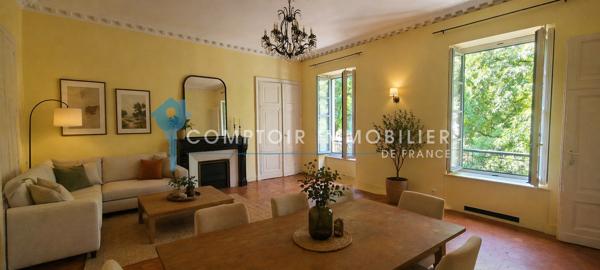 Appartement
                                                                                                                                                                                                                                                                                                                        5 pièce(s)                                                                                                                                                                                                          4 chambre(s)                                                                                                                                                                                                          136  m²