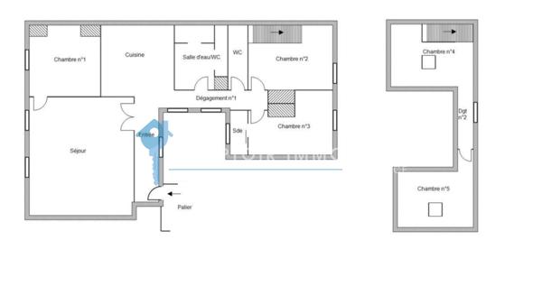 Appartement
                                                                                                                                                                                                                                                                                                                        5 pièce(s)                                                                                                                                                                                                          4 chambre(s)                                                                                                                                                                                                          136  m²