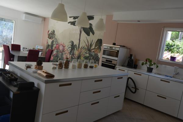 VILLA PLAIN PIED 130 M² (loi carrez hab.) sur 500 m² env. de terrain