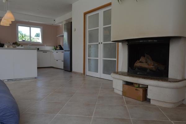 VILLA PLAIN PIED 130 M² (loi carrez hab.) sur 500 m² env. de terrain