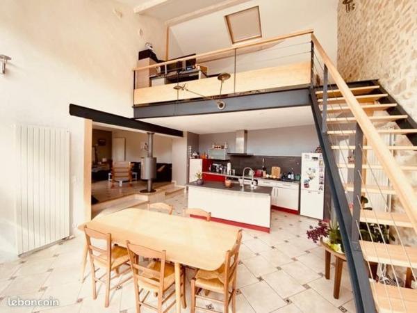 Une maison de charme, entre pierre et nature