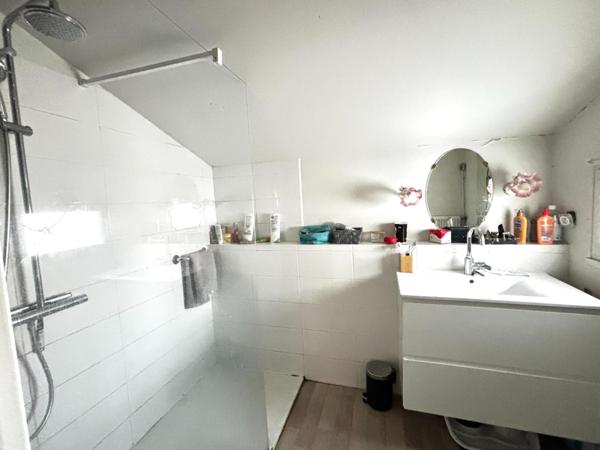 Maison familiale avec garage