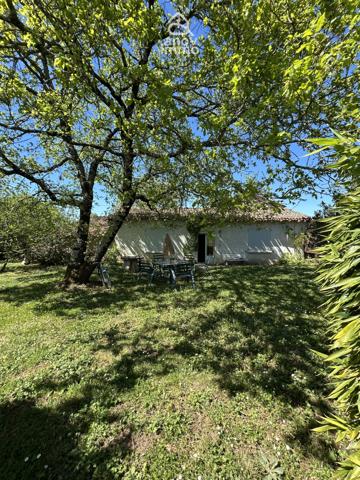Maison de village
                                                                                                                                                                                                                                                                                                                        4 pièce(s)                                                                                                                                                                                                          2 chambre(s)                                                                                                                                                                                                          98  m²