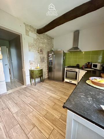 Maison de village
                                                                                                                                                                                                                                                                                                                        4 pièce(s)                                                                                                                                                                                                          2 chambre(s)                                                                                                                                                                                                          98  m²