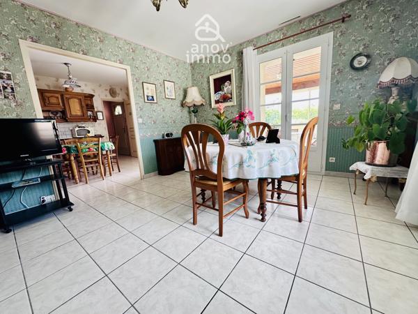 Maison
                                                                                                                                                                                                                                                                                                                        5 pièce(s)                                                                                                                                                                                                          2 chambre(s)                                                                                                                                                                                                          122.67  m²