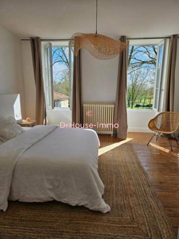Maison à vendre 9 pièces de 272 m²