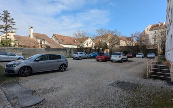 Appartement à vendre    3 pièces • 65,01 m2 Dijon
