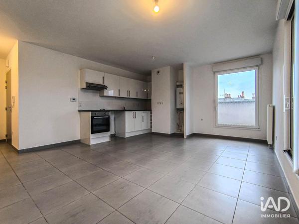 Location appartement 2 pièces 43 m² Armentières