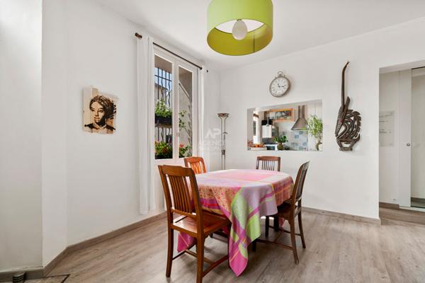 Maison Saint Germain En Laye 4 pièce(s) 93.72m2 €750 000 ** - Référence 17389