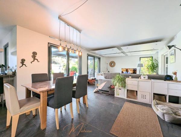 Maison 6 pièces 197m² à vendre à Prévessin-Moëns 01280