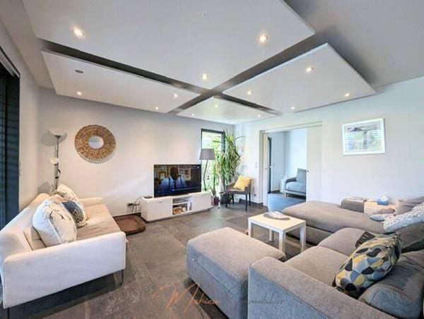 Maison 6 pièces 197m² à vendre à Prévessin-Moëns 01280