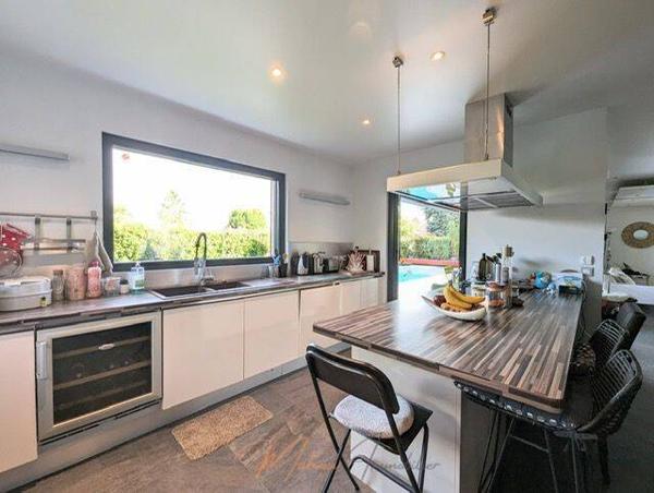 Maison 6 pièces 197m² à vendre à Prévessin-Moëns 01280
