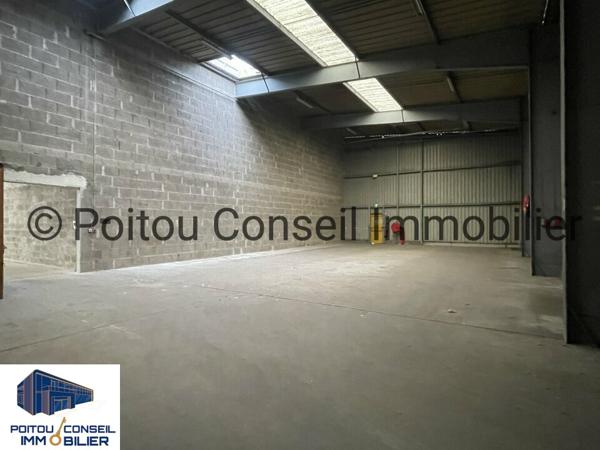 BATIMENT COMMERCIAL ET D’ACTIVITE 3500 M2 A ECHIRE