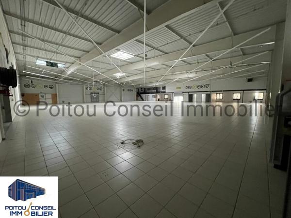 BATIMENT COMMERCIAL ET D’ACTIVITE 3500 M2 A ECHIRE