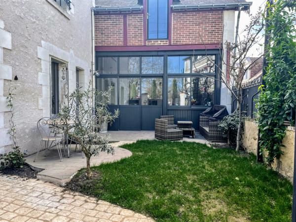 À vendre - Maison bourgeoise, 7 pièces située à Amboise (37400)