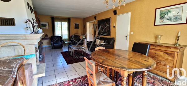 Maison 5 pièces de 115 m² à Villenoy (77124)