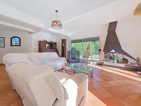 Magnifique villa avec 9400m2 de terrain