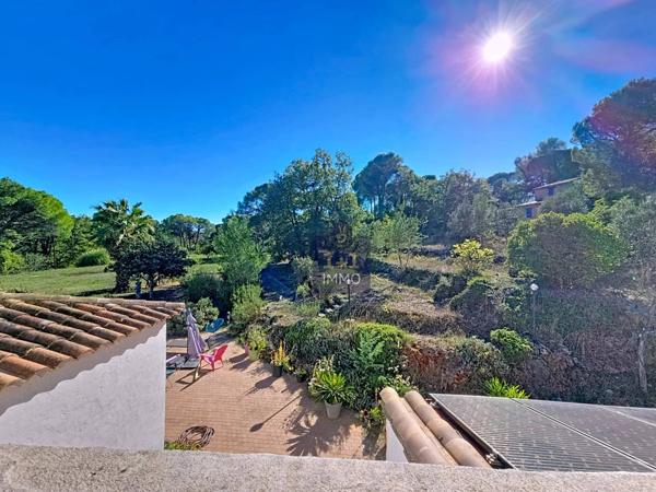 Magnifique villa avec 9400m2 de terrain