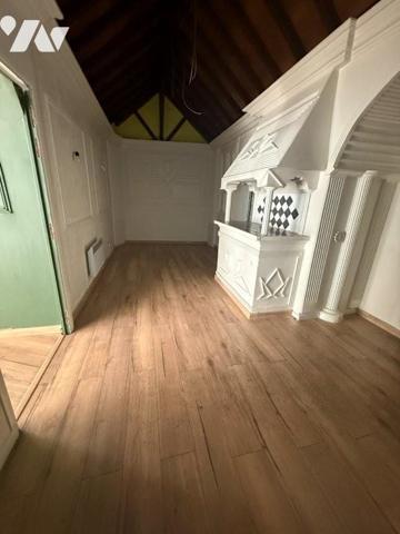 Local commercial de 214 m² situé Rue du Quesnoy en centre-ville de VALENCIENNES