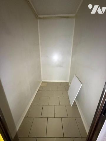 Local commercial de 214 m² situé Rue du Quesnoy en centre-ville de VALENCIENNES