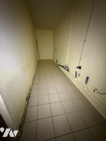 Local commercial de 214 m² situé Rue du Quesnoy en centre-ville de VALENCIENNES