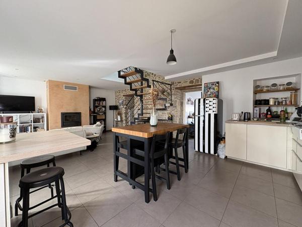 A vendre ROSPORDEN (29140) Maison 4 pièces 2 chambres 1 bureau 87 m2