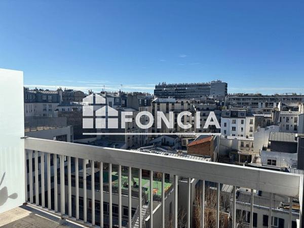 Location Studio 27.22 m² - HALL 6 Paris 75018