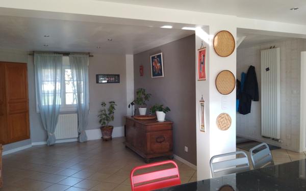 Maison à vendre    6 pièces •  Savonnières