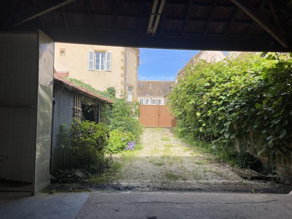 Vente Maison60 m² - 4 Pièces - CHATEAUMEILLANT (18370)