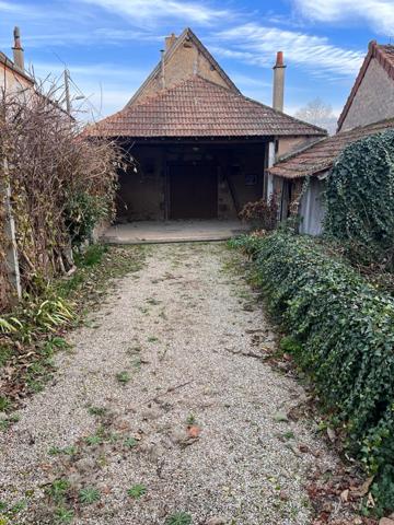 Vente Maison60 m² - 4 Pièces - CHATEAUMEILLANT (18370)