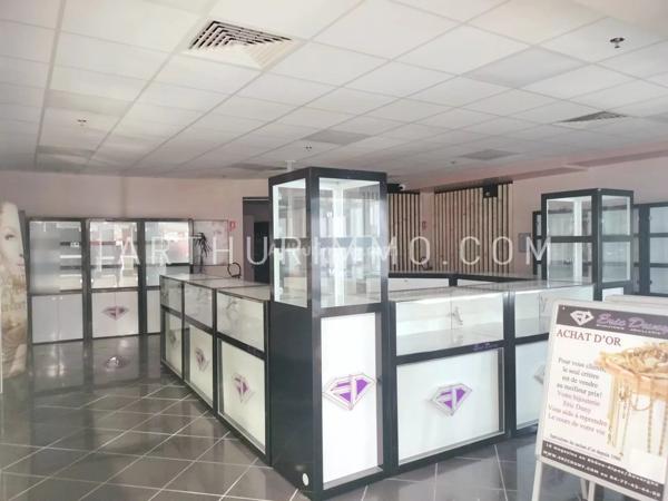 Location Local commercial 2 pièces 78 m2 à Davézieux