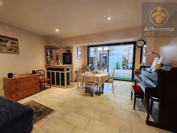 Vente                                                      Maison
                        
                     8 pièces                      165 m2                     à Beaugency