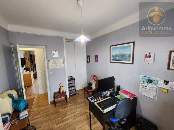 Vente                                                      Maison
                        
                     8 pièces                      165 m2                     à Beaugency