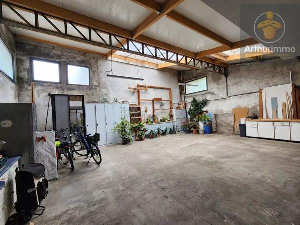 Vente                                                      Maison
                        
                     8 pièces                      165 m2                     à Beaugency