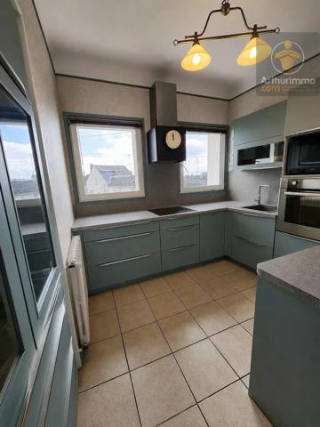 Vente                                                      Maison
                        
                     8 pièces                      165 m2                     à Beaugency