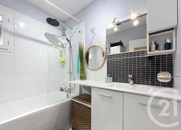 Maison à vendre  5 pièces - 75 m 2   VILLENAVE D ORNON  - 33