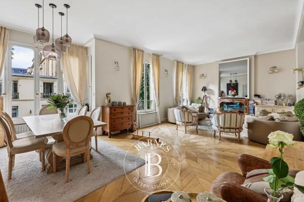 Paris 7ème, Appartement 3 Chambres -  129 m² à vendre
