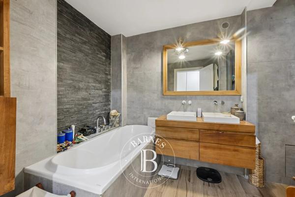 Paris 7ème, Appartement 3 Chambres -  129 m² à vendre
